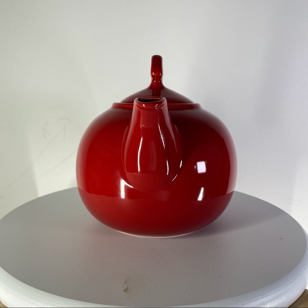 Chantal 4 cup/1 quart/.94 liter gloss red tea pot - Picture 8 of 9